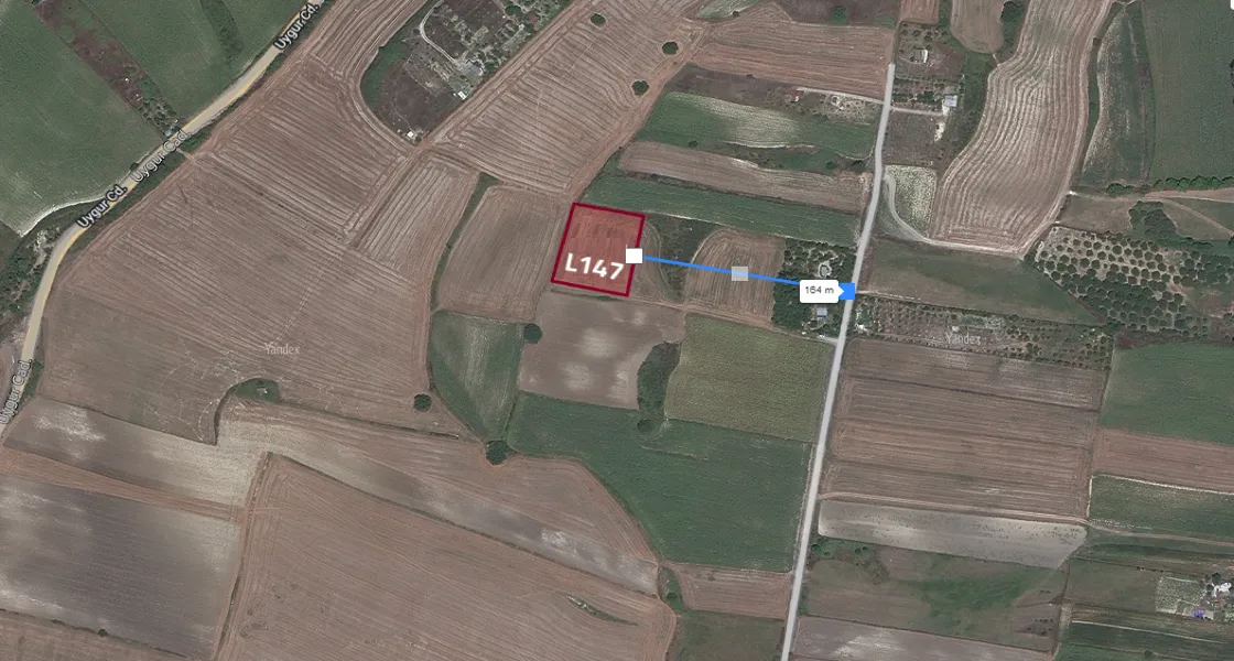 L147 Arnavtkoy Land