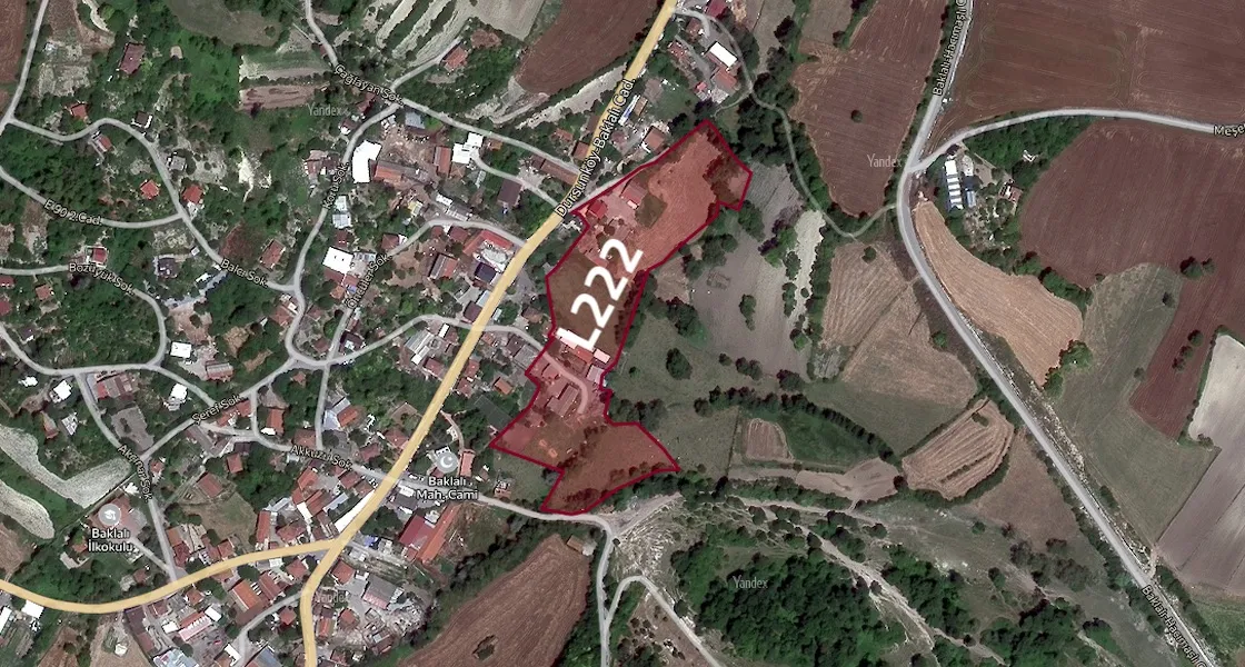 Tourist-commercial land with a license for sale in Arnavutkoy, in Baklalı | L222