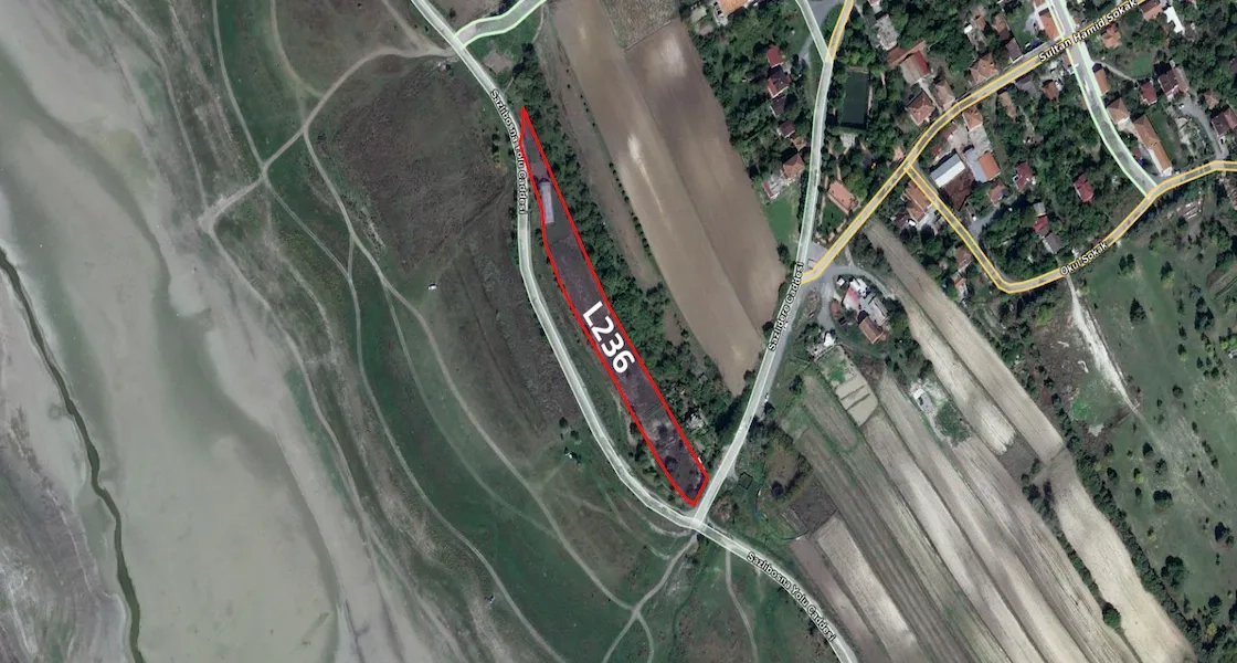 Land for sale very close to Basaksehir in Sazlıbosna , Arnavutköy | L236