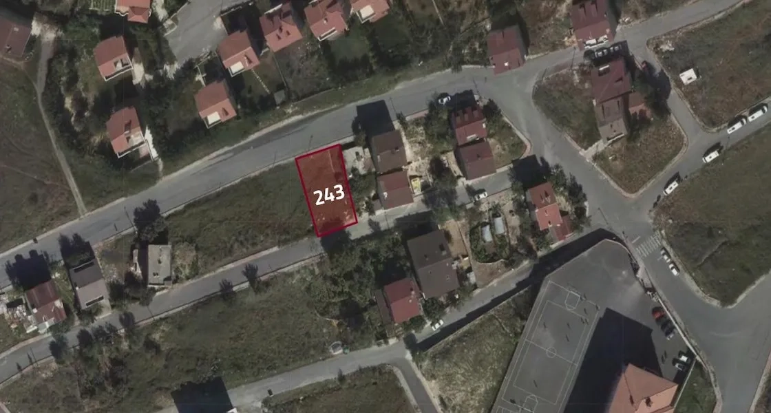 A ready-to-develop land for sale in the center of Arnavutköy, specifically in Taşoluk | L243