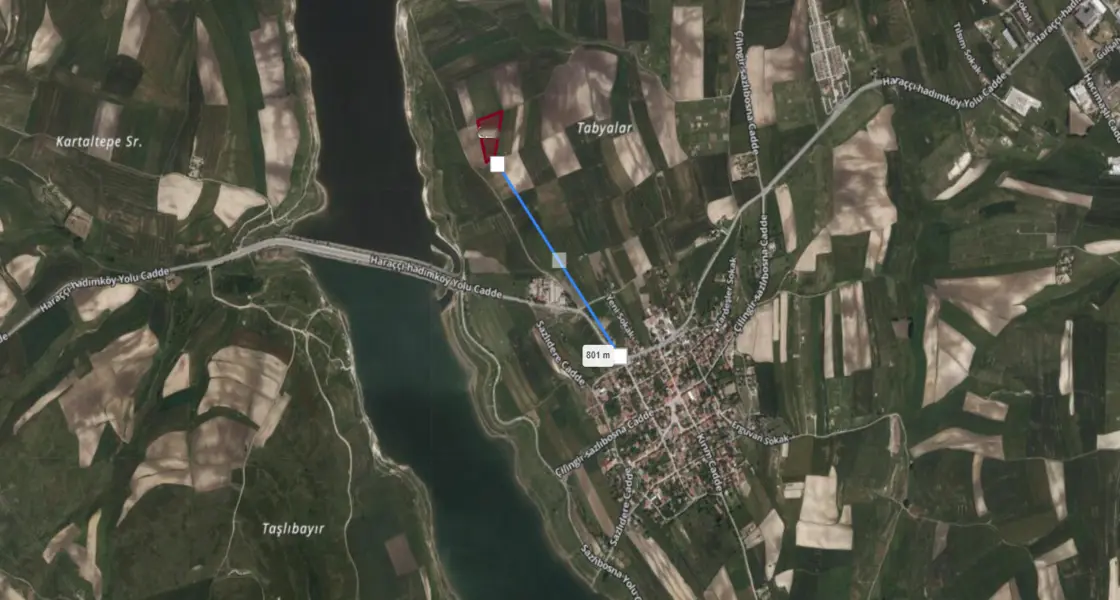 Arnavutköy, Sazlıbosna'da, kanalda sıfır arsa satılık | L318