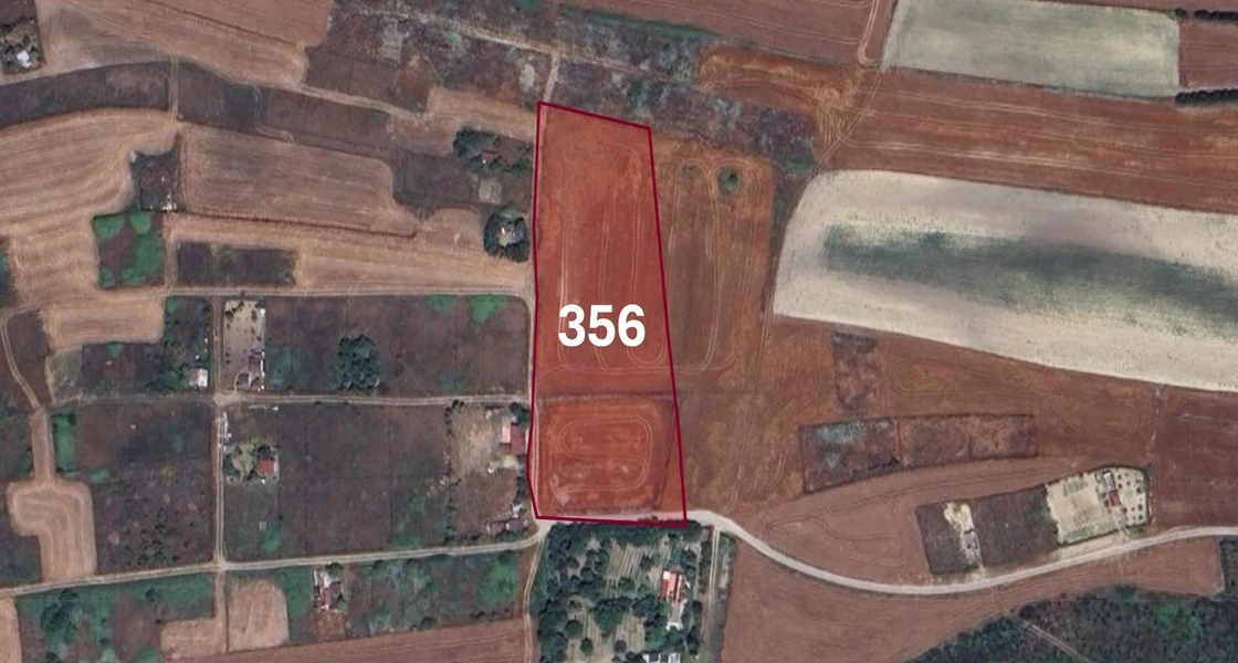 حصة أرض مميزة للبيع في أرناؤوط كوي، هاجي ماشلي، بإسطنبول | L356