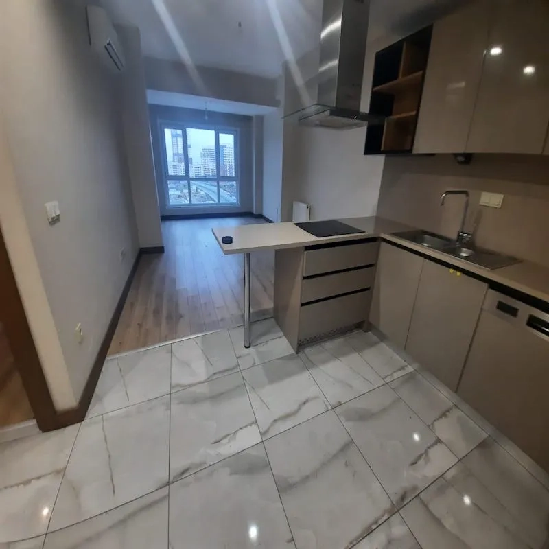 İstanbul Bahçeşehir'de Satılık Tek Yatak Odalı Daire | SH179