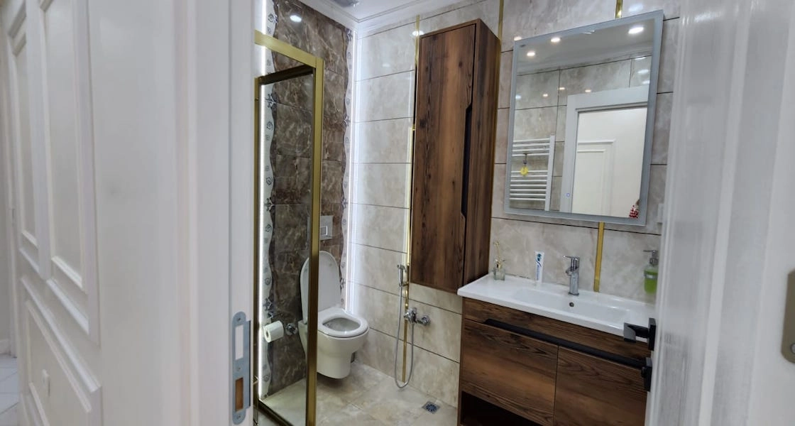 İstanbul Başakşehir bölgesinde yer alan Kayaşehir'de satılık tamamen mobilyalı lüks daire. | SH186