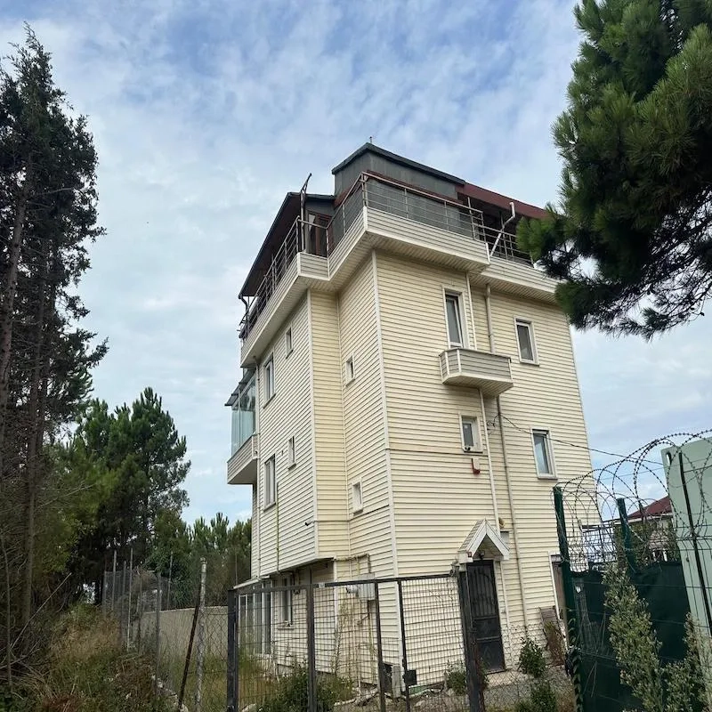 Independent villa with a sea view for sale in Arnavutköy - Istanbul | SH227