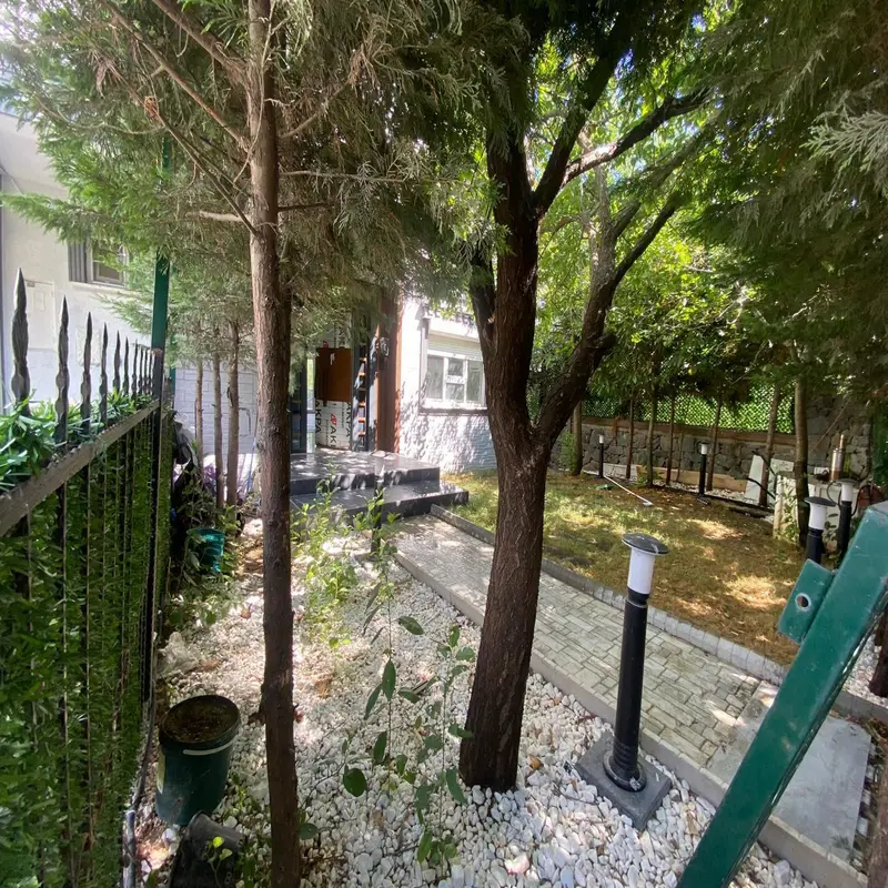فيلا للبيع في باشاك شهير وتحديداً بهجة شهير | SH237