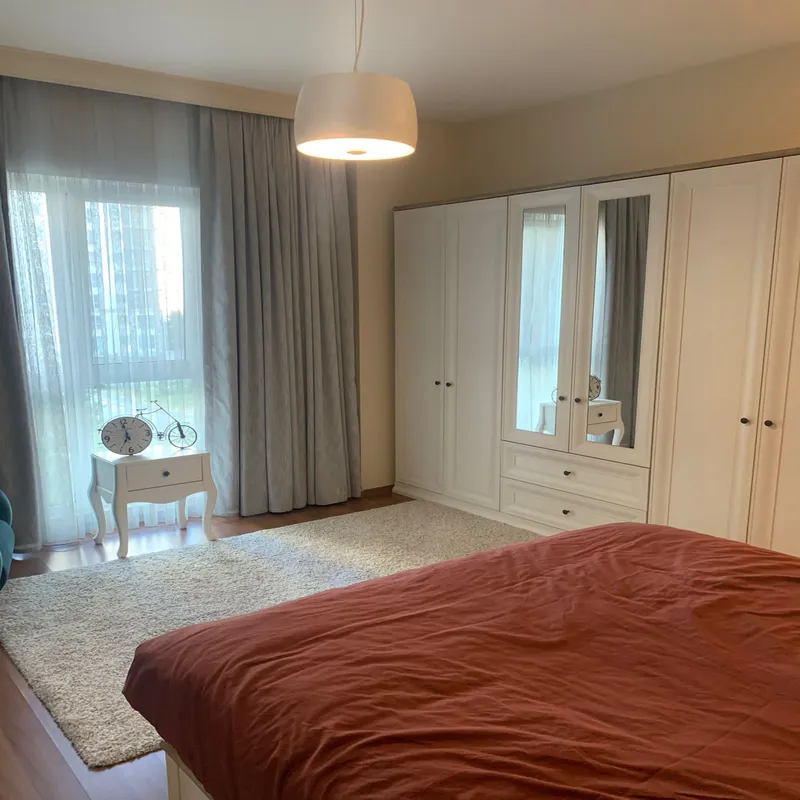 Esenyurt'ta bir konut kompleksinde satılık ferah daire | SH243