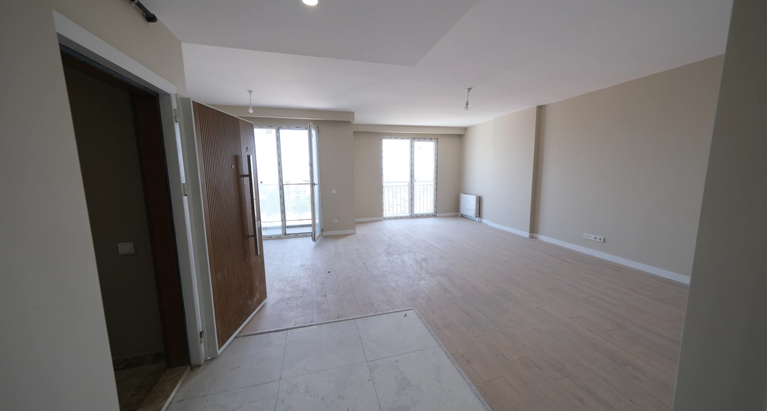 Duplex Apartment for Sale in Eyup Sultan within Bahar Yaka Complex | SH265