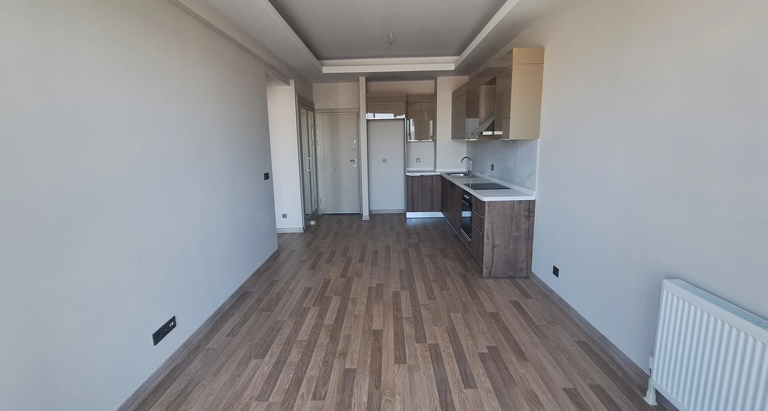 Bağcılar'da, Güneşbahçe Evleri Sitesi içinde satılık daire | SH273