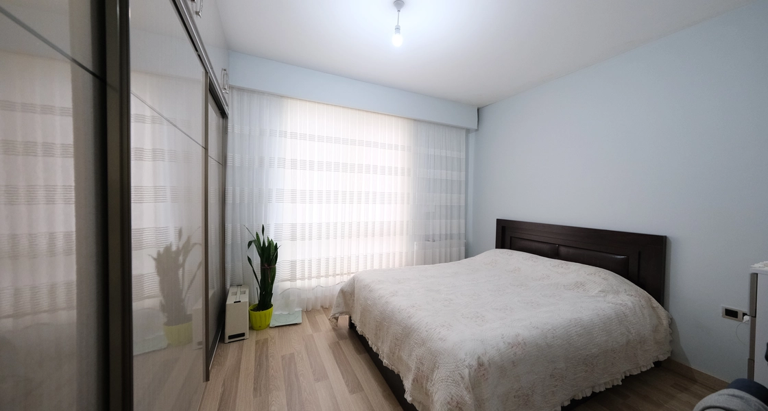 Kayaşehir'de Emlak Konut Evleri Sitesi İçinde 4 Oda 1 Salon Satılık Özel Daire | SH284