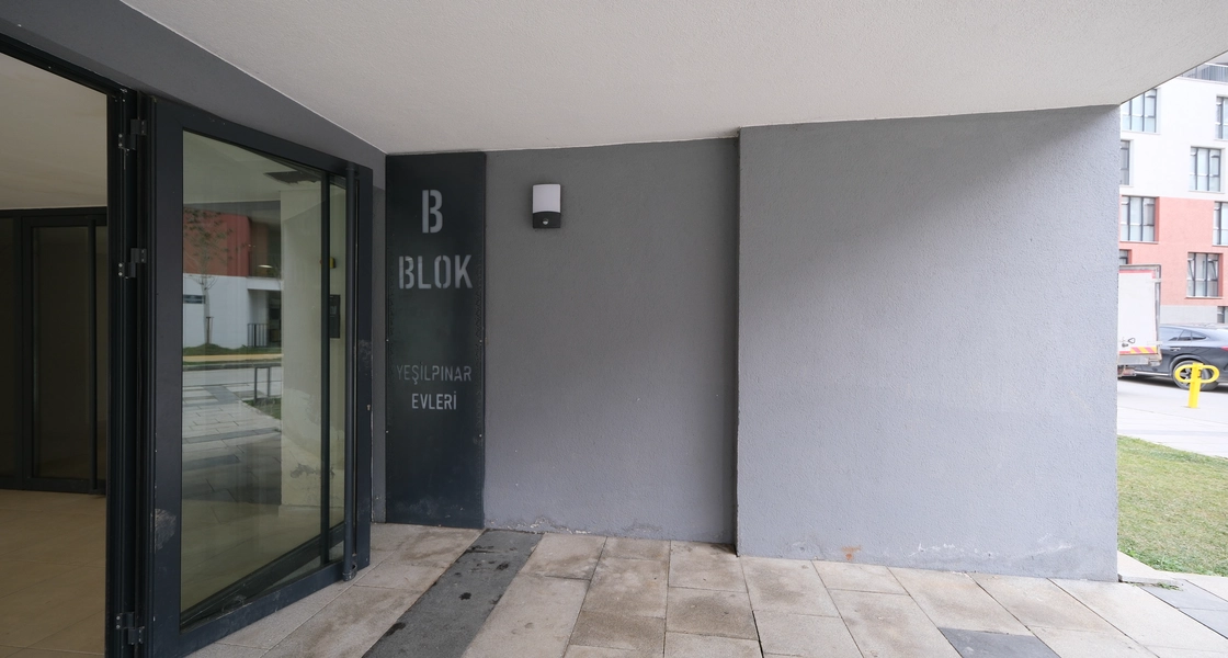 Apartment for Sale in Eyüpsultan within Kiptaş Yeşilpınar Complex | SH289